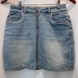 Urban Basics Front Zip Denim Mini Skirt Womens Size S Light Wash Cotton Stretch